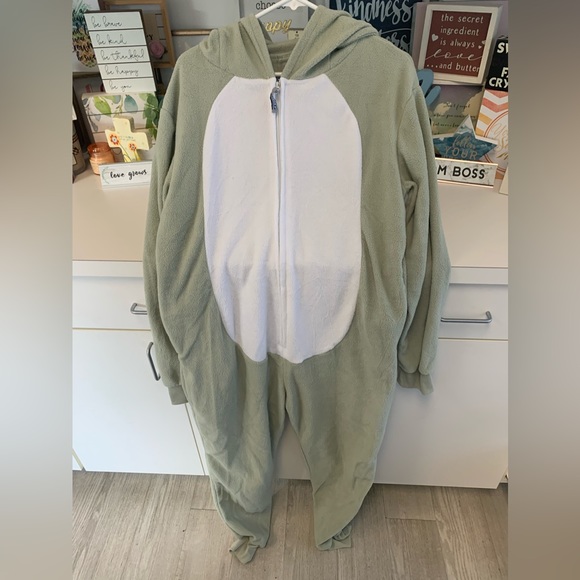 Adorable Elephant Costume/PJs - Picture 11 of 16